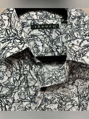 Theory Abstract Button-front Shirt. Medium, NWOT